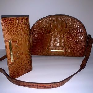 BRAHMIN Leather Purse 🐊